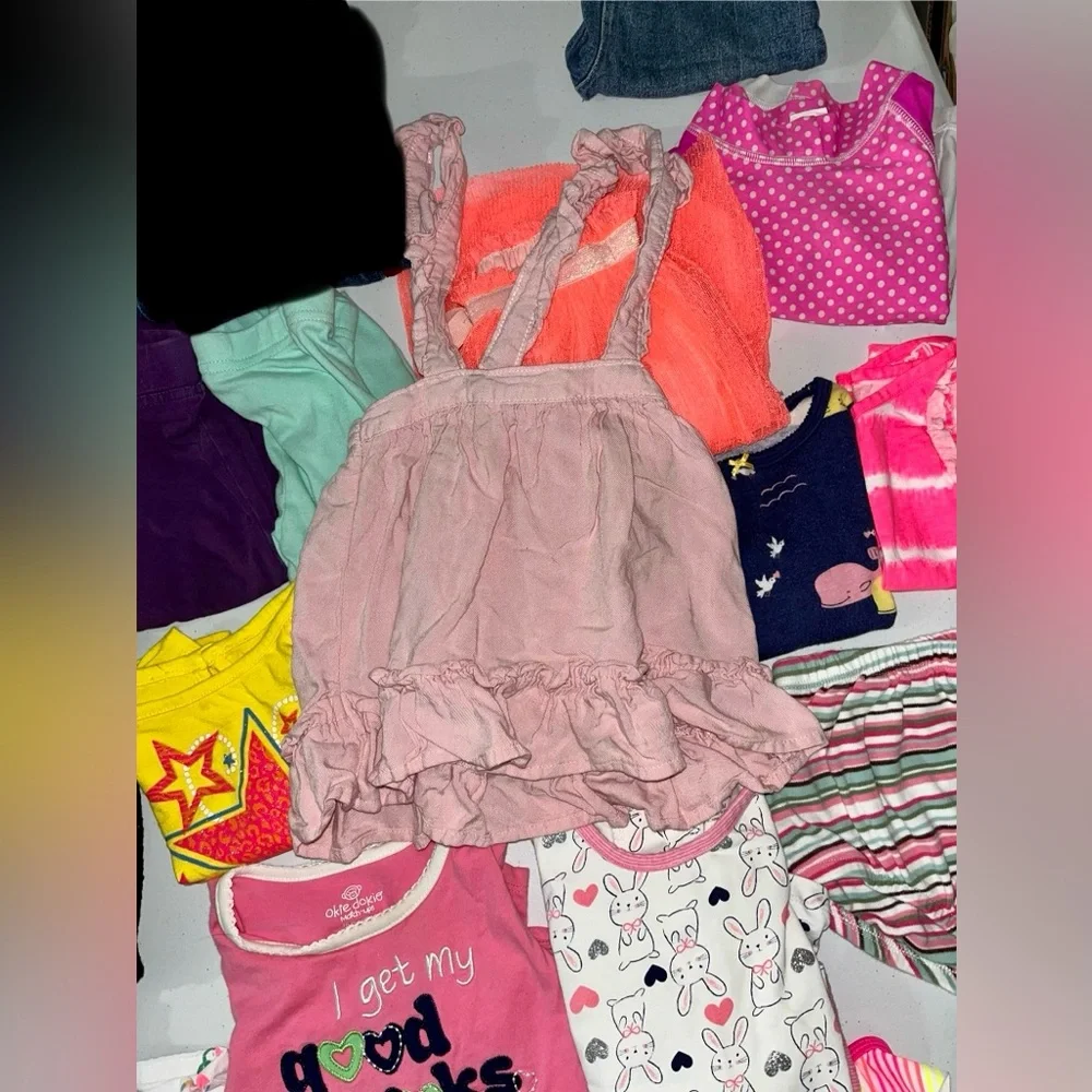 Bundle of 18 Girls Clothes